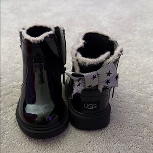 UGG Toddler Lynde Black Boots